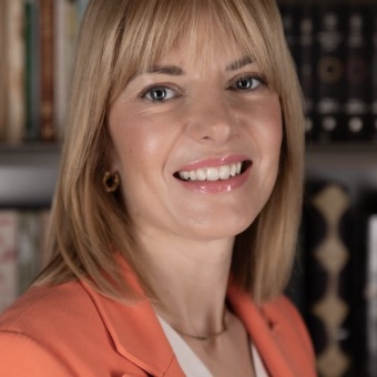 CLAIRE HEALD Featured Image